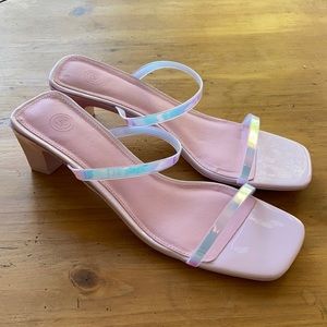 Strappy unicorn sandal